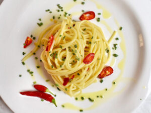 Pasta aglio, olio e peperoncino