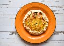 Torta salata con ripieno ai ceci